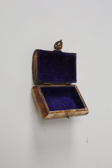 Vázy-sošky-dekoračné predmety,