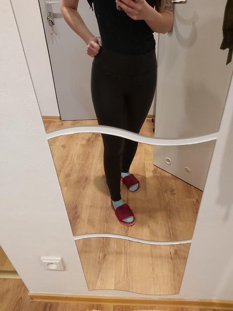 Čierne zateplené legíny., s