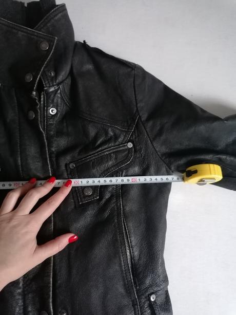 Kožená bunda different, 38