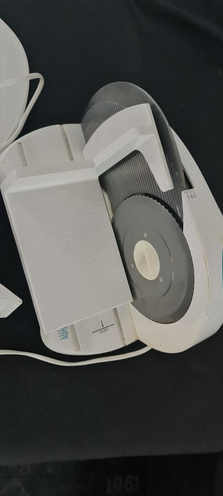 Krájač salamy, syru zn.zelmer, zelmer