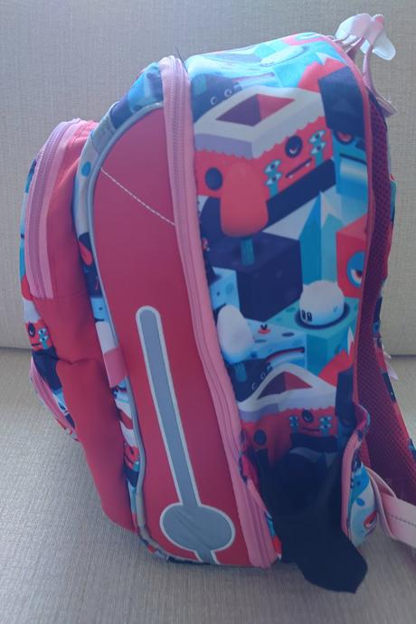 Školská taška pre drobné dievčatá,