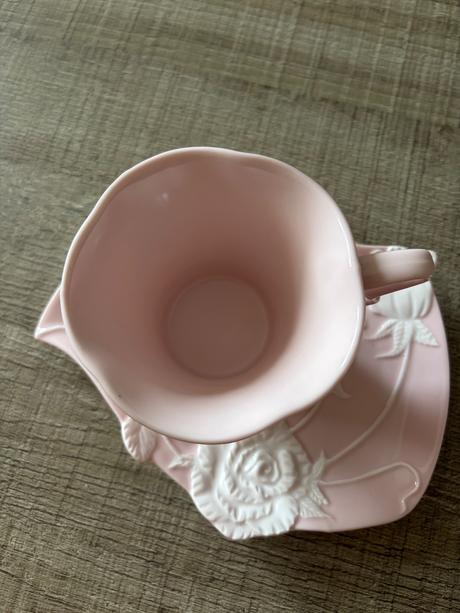 Šálky z ružového porcelánu 2ks,