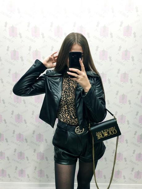 Krásne koženkové krátke sáčko, s