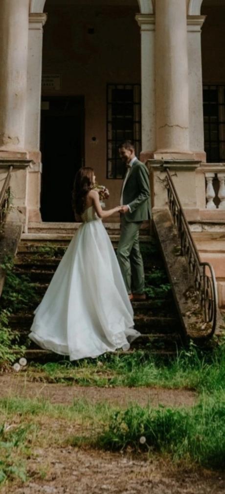 Svadobné šaty s odnímateľnými rukávmi, 34