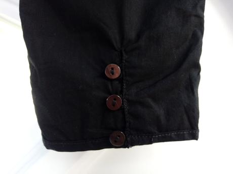 Cierne tenke nohavice, 98