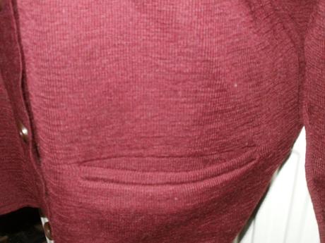 Bordový hrubší sveter, 47