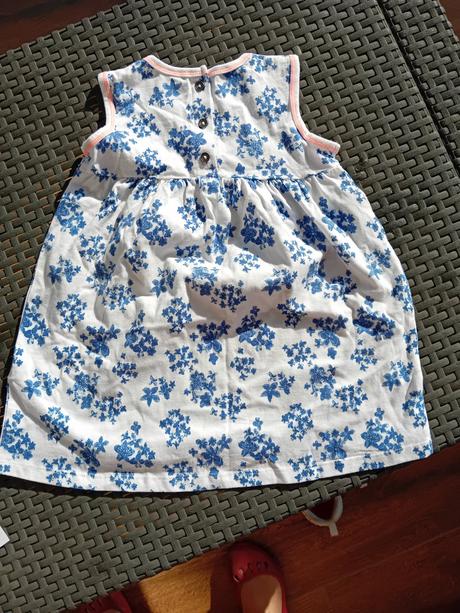 Nové nenosené šaty, f&f,86