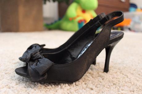 Čierne dámske lodičky s mašličkou, 36