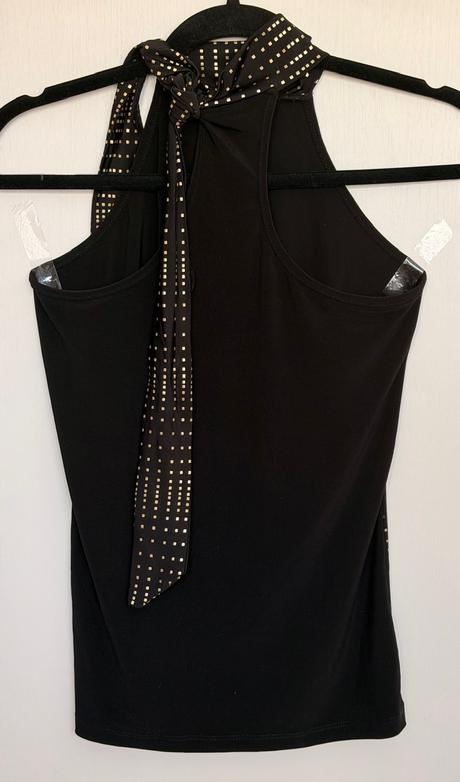 Miss berge elegantný čierny top so zlatým vzorom a, m