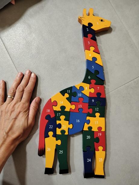 Drevené puzzle žirafa,