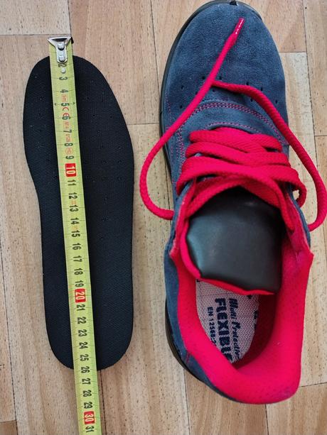 Bezpečnostné topánky vel. 41,unisex,nové,v záruke, 41