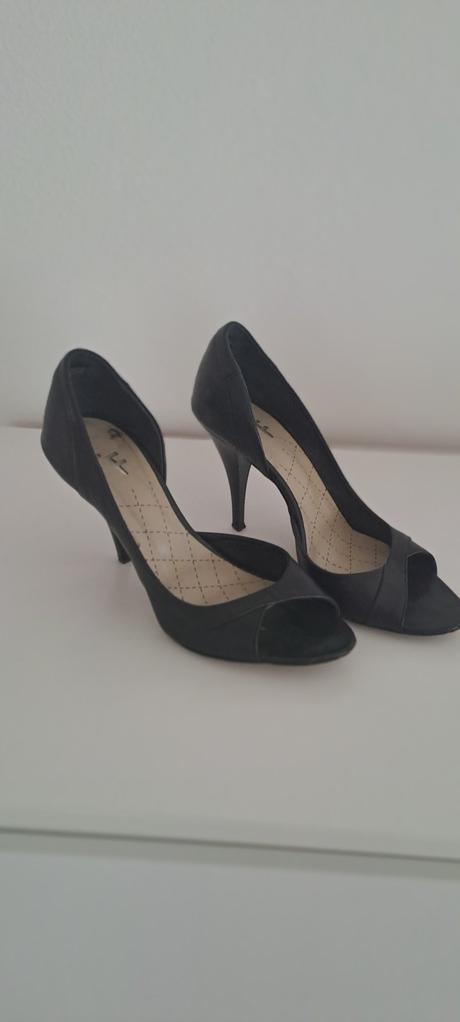 Čierne sandále, 39