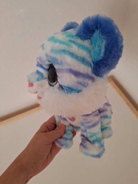 Furreal snezny leopard, 