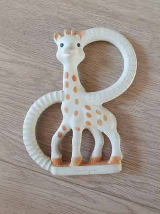 Sophie la giraffe hryzatko,