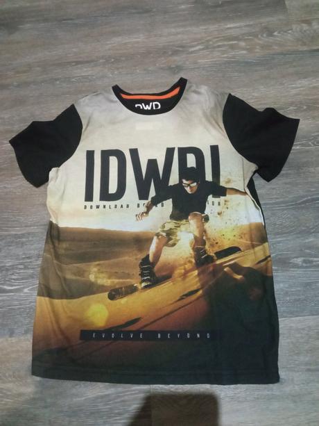 Čierne tričko, c&a,146