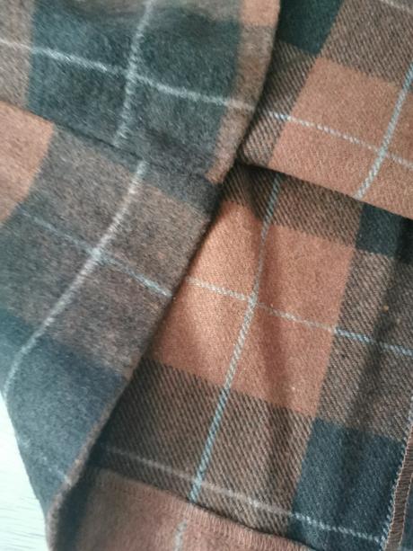 Hrubá sukňa 42, primark,42