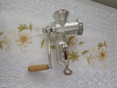 Mlynček na maso-made in čechoslovákia---5, 