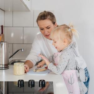 Môžem naraz dostávať rodičovský príspevok aj podporu v nezamestnanosti?