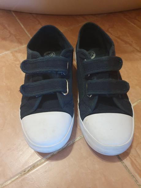 Tmavomodré plátenky, victory,35