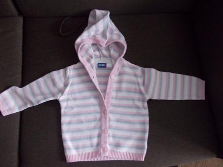 Sveter + tepláky 86, lupilu,86