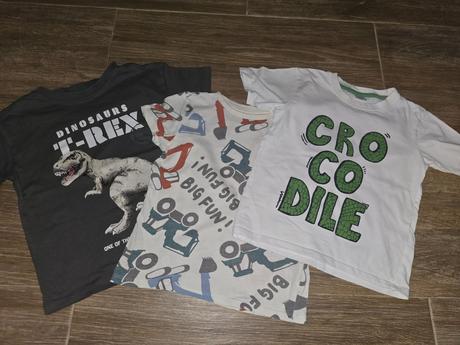 Tričká č.110, sinsay,110