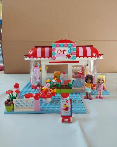 Lego friends 3061 kaviareň v parku (city park café,