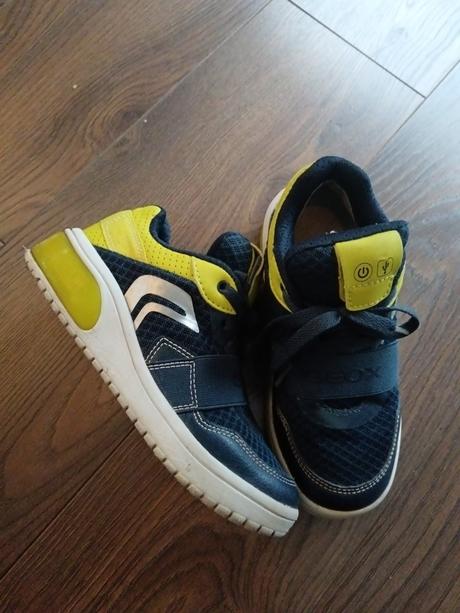 Svietiace tenisky, geox,32