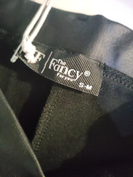 Elastické nádherné kraťase, m / s