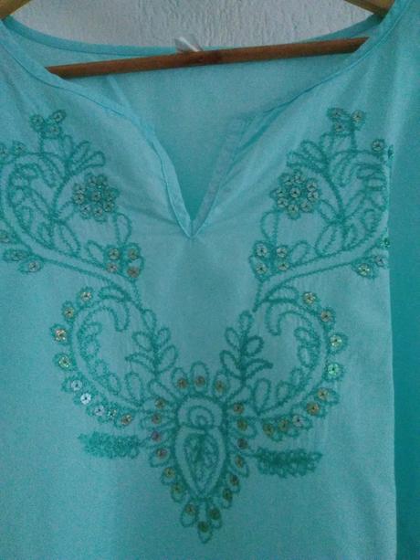 Blúzka s flitrovo vyšívaným motívom, xxxl