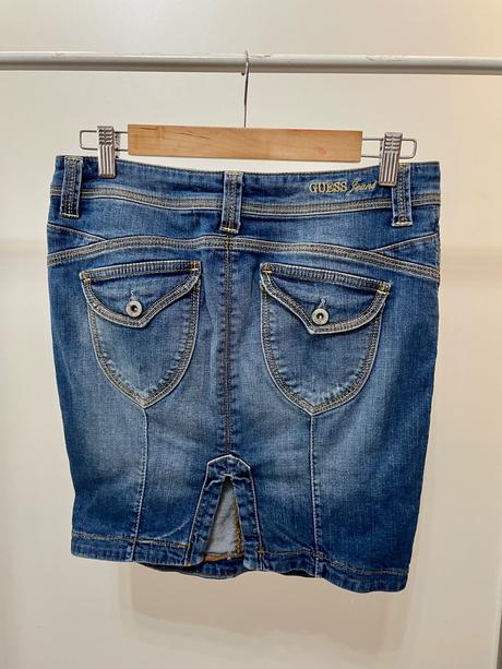 Guess sukna, guess,s