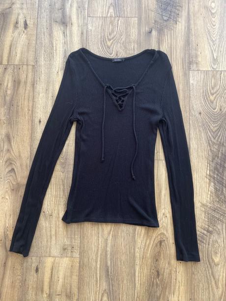 Tenší svetrik, bershka,s