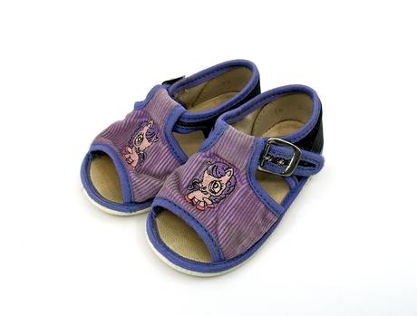 Papučky do škôlky, <17