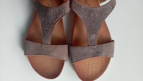 Kožené sandálky 35/36 (už s poštovným), lasocki,36