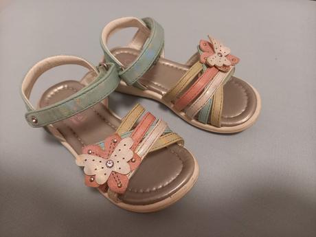 Sandalky, cupcake,25