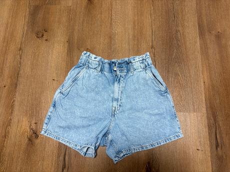 Šortky reserved, reserved,36