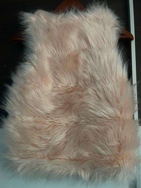 Chlpatá dievčenská vesta, glo-story,128