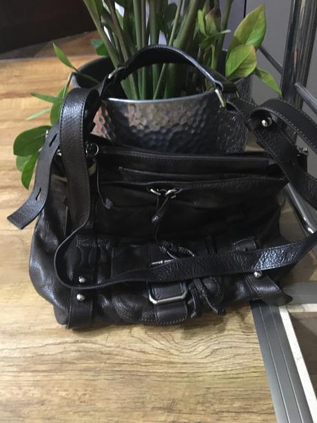 Celokožena kabelka,