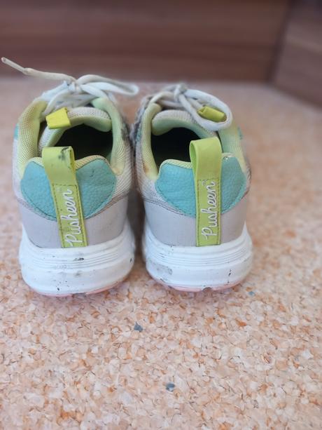 Tenisky pusheen v.36, reserved,36