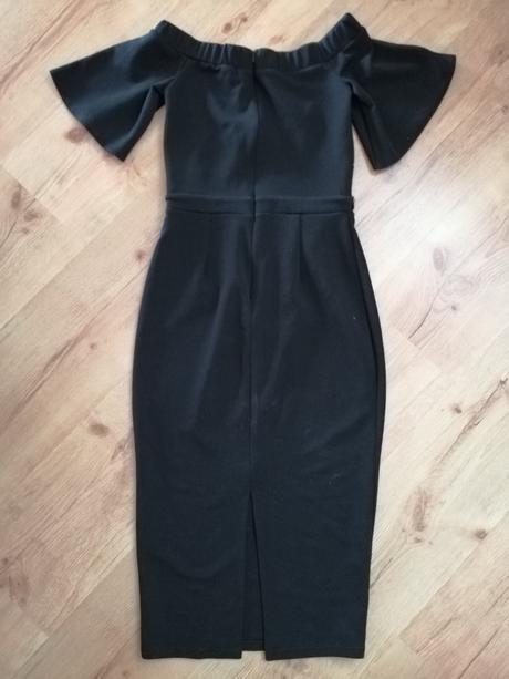 Krásne malé čierne, 34