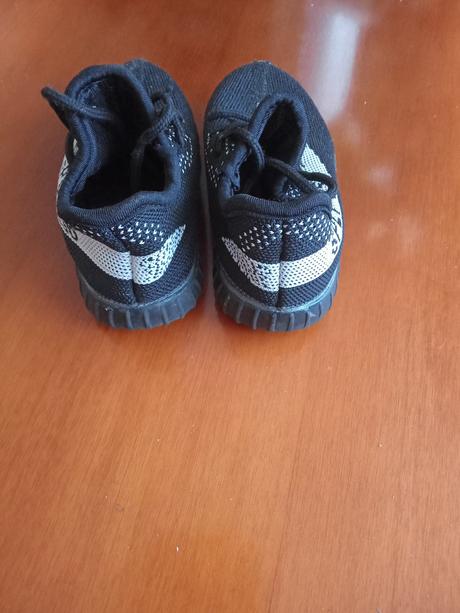 Športové topánky., 27