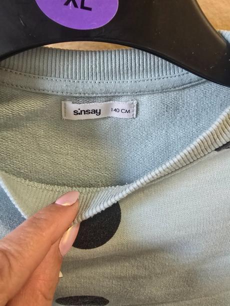 Bodkovana mikinka, sinsay,140