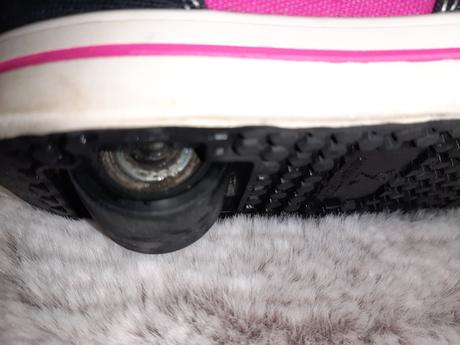 Sidewalk sport tenisky s kolieskom, 34