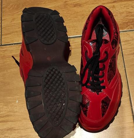 Tenisky s hadím vzorom, 38