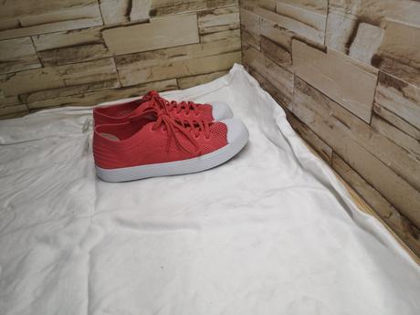 Palladium  36 - dámske dierkované tenisky, 36