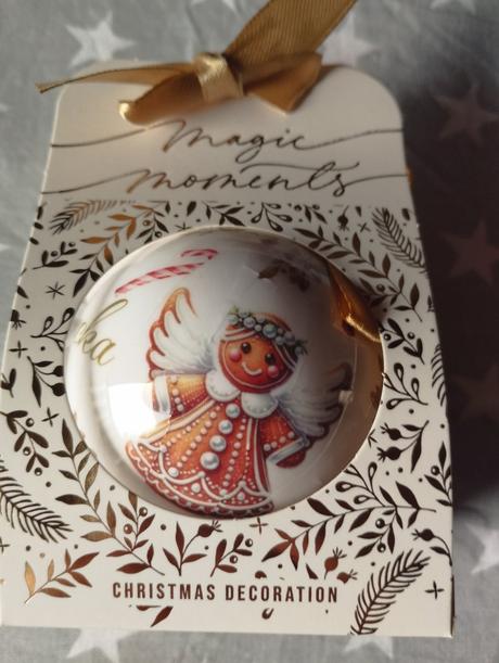 Vianocna gula s menom lucka, 