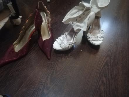 Balík topánok veľ. 41 2 ks cena je už aj s poštou, 41