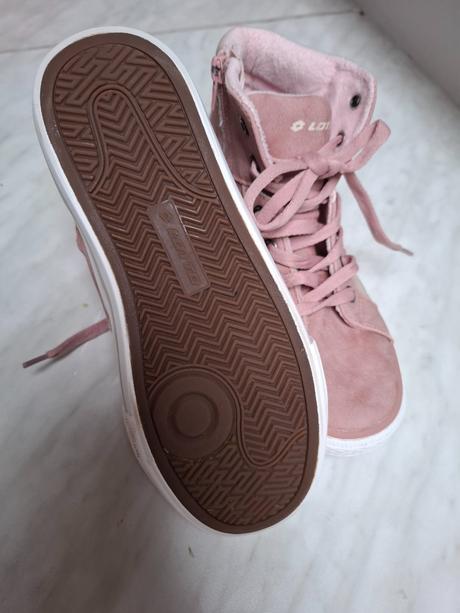 Topánočky pre dievčatka  lotto veľ.33, lotto,33