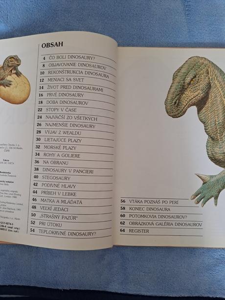 Knihy o dinosaurov, rôzne druhy,
