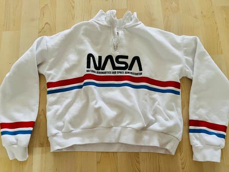 Nasa mikina, h&m,146