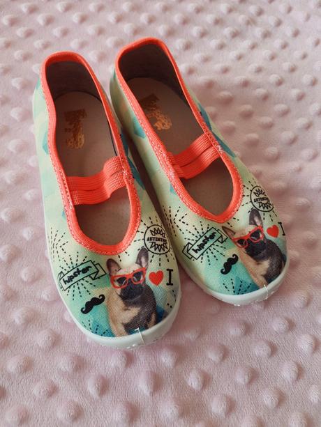 Balerínky/ papučky/ cvičky, 26